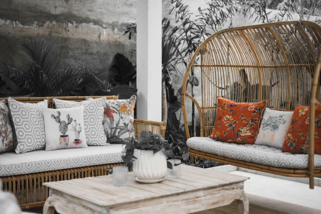 Sunyi Villas Kuta  Buitenkant foto
