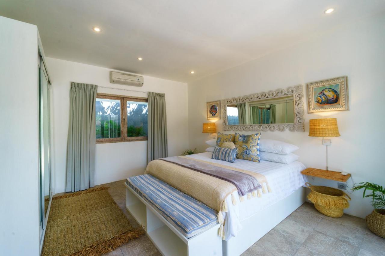 Sunyi Villas Kuta  Buitenkant foto
